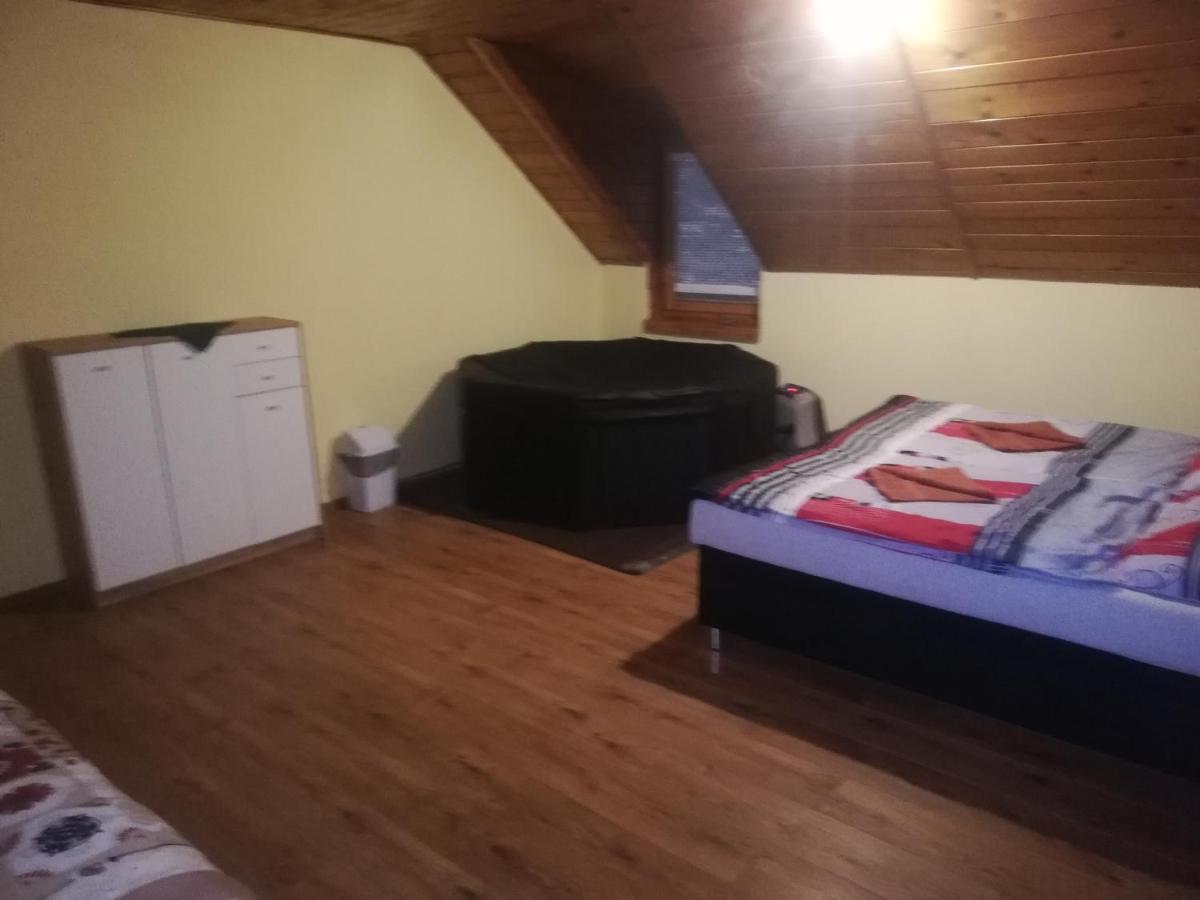 Privat Femamki Apartment Licartovce Екстериор снимка
