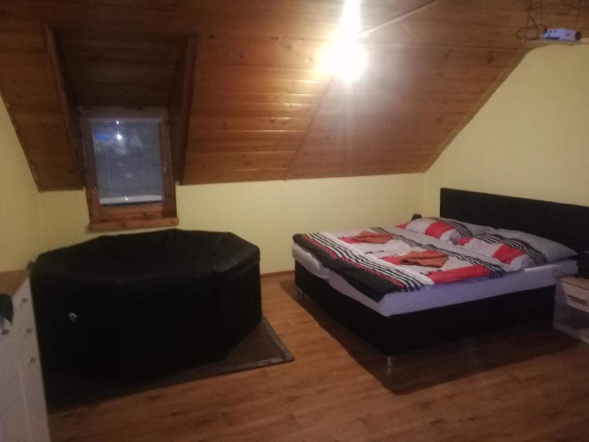 Privat Femamki Apartment Licartovce Екстериор снимка