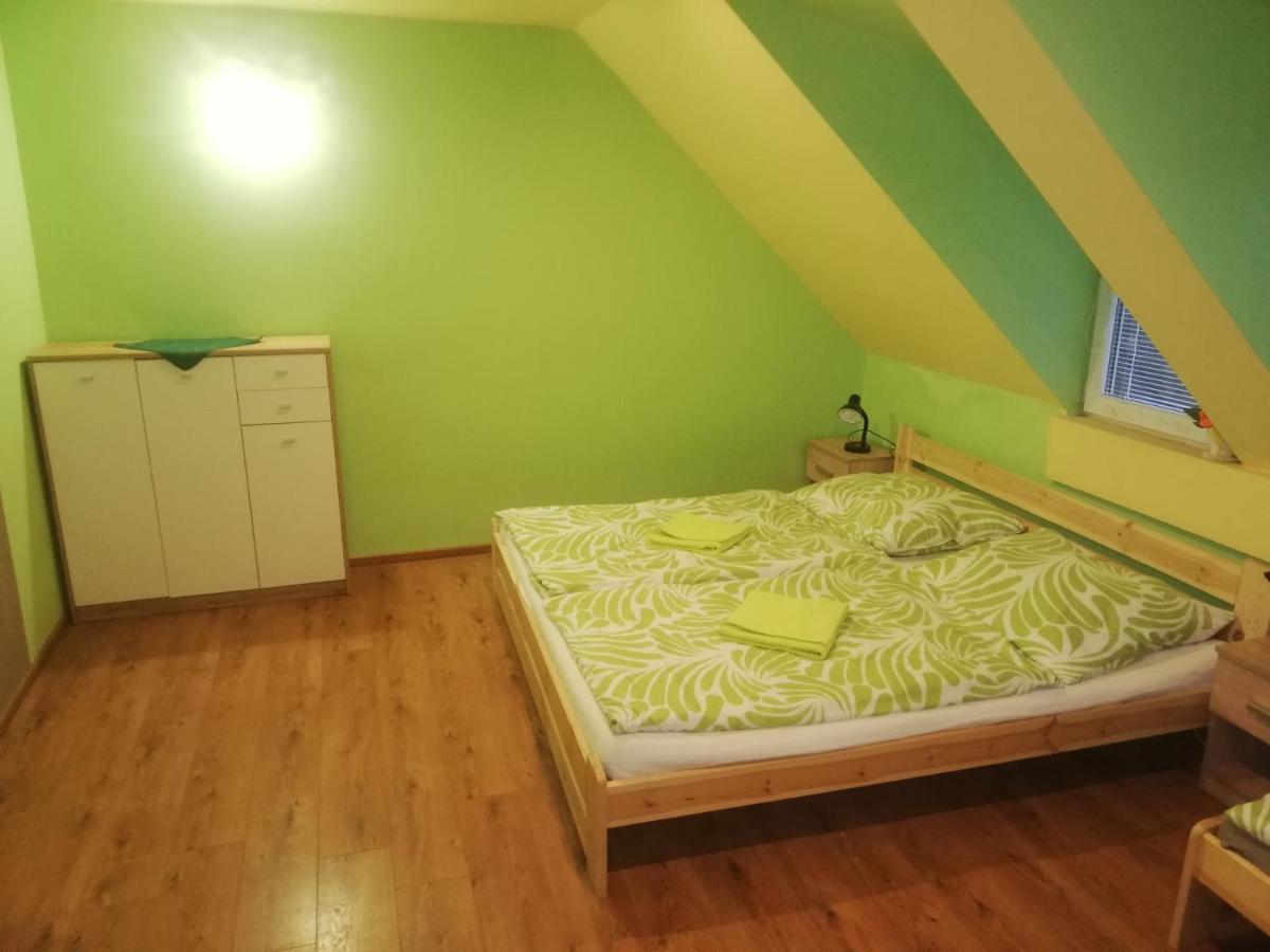 Privat Femamki Apartment Licartovce Екстериор снимка