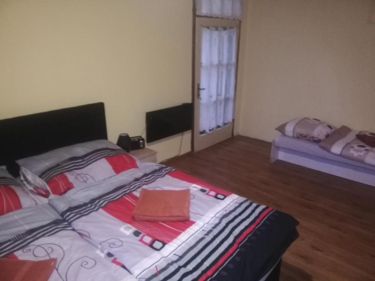 Privat Femamki Apartment Licartovce Екстериор снимка