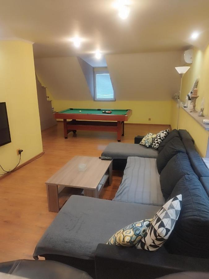 Privat Femamki Apartment Licartovce Екстериор снимка